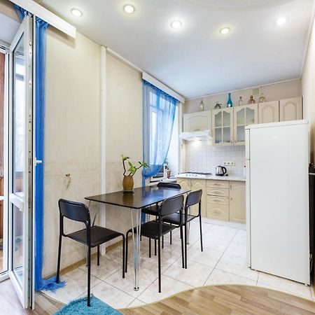 На Палаце Спорта Apartment Kiev Ngoại thất bức ảnh