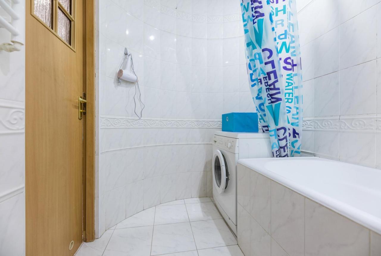 На Палаце Спорта Apartment Kiev Ngoại thất bức ảnh